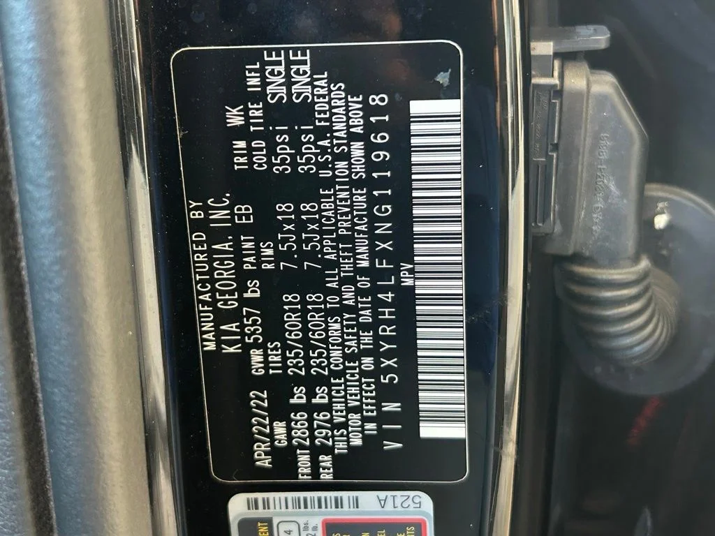 Used 2022 Black Kia EX image 40