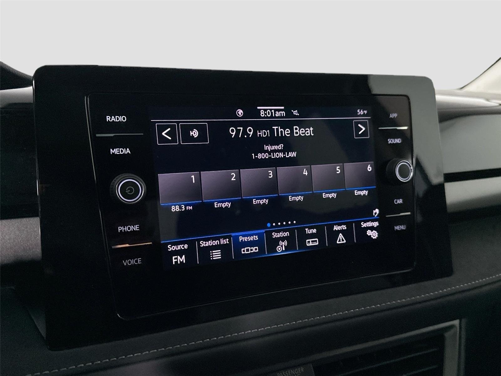 Certified Used 2025  Volkswagen SE Black image 9