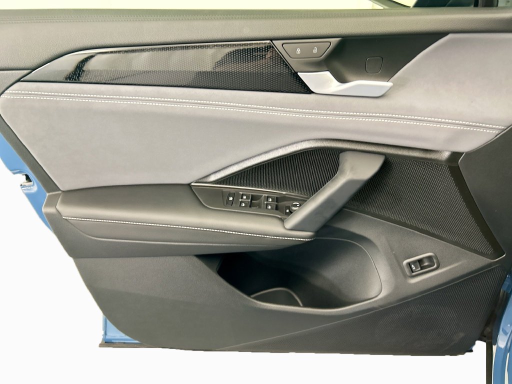 New 2026 Blue Volkswagen SE image 22