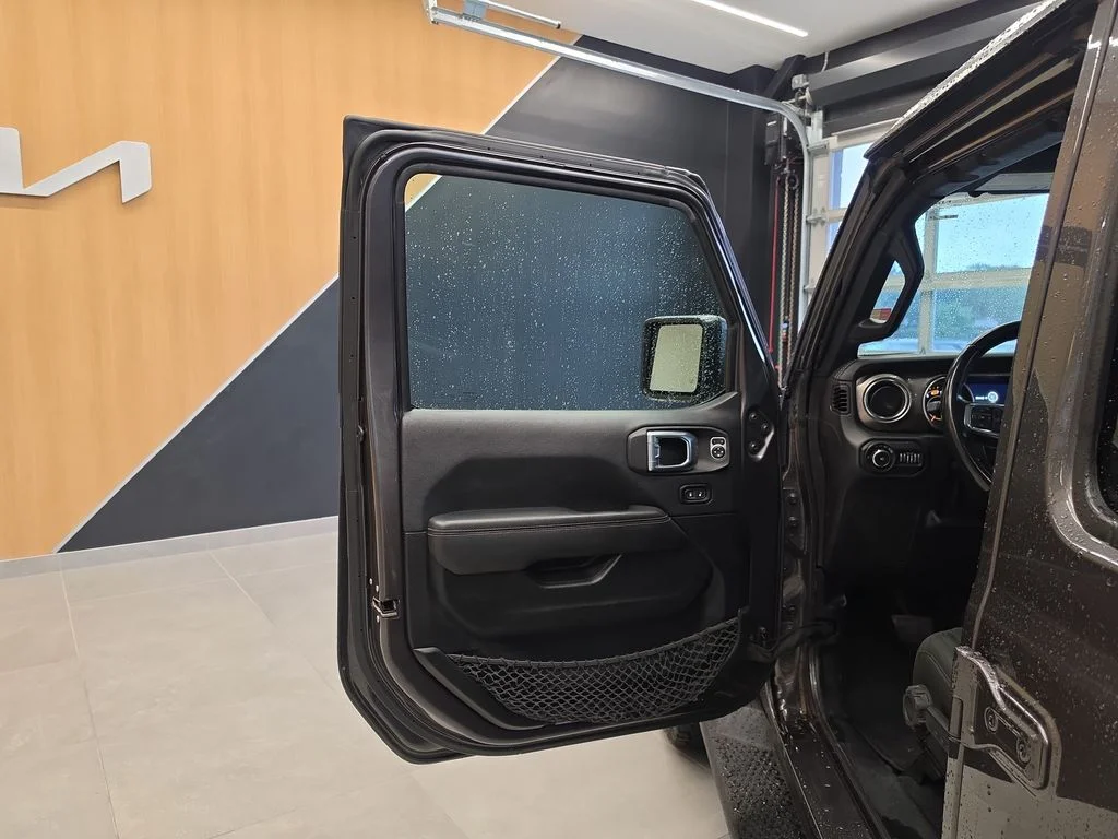 Used 2021 Gray Jeep Unlimited Sahara image 15