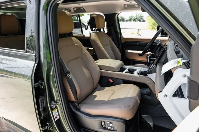 New 2026 Green Land Rover S image 41