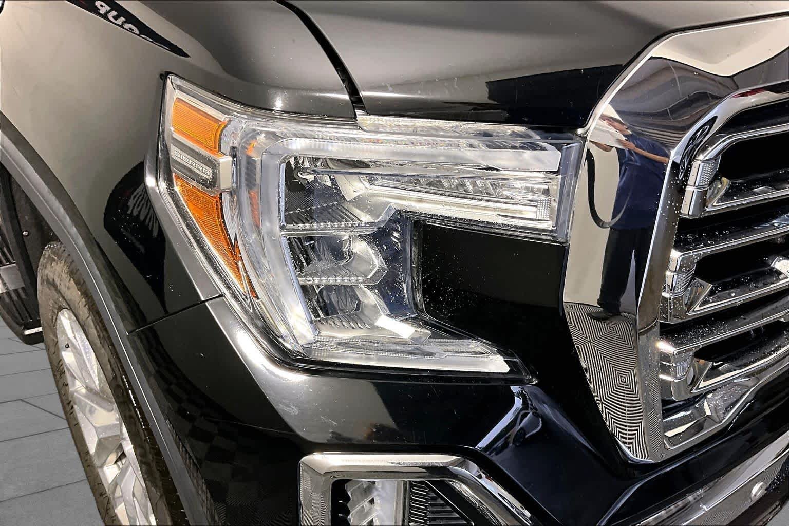 Used 2020 Onyx Black GMC SLT image 26