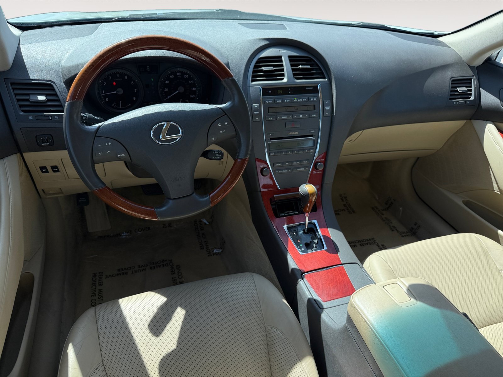 Used 2007 White Lexus 350 image 15