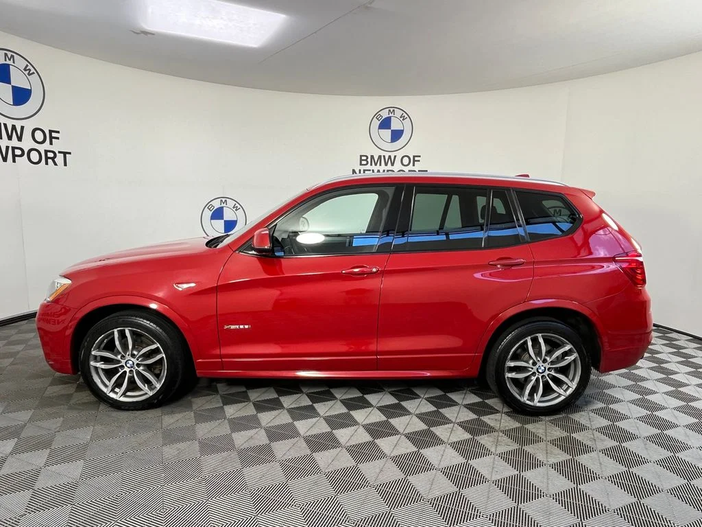 Used 2015 Red BMW xDrive28i image 11