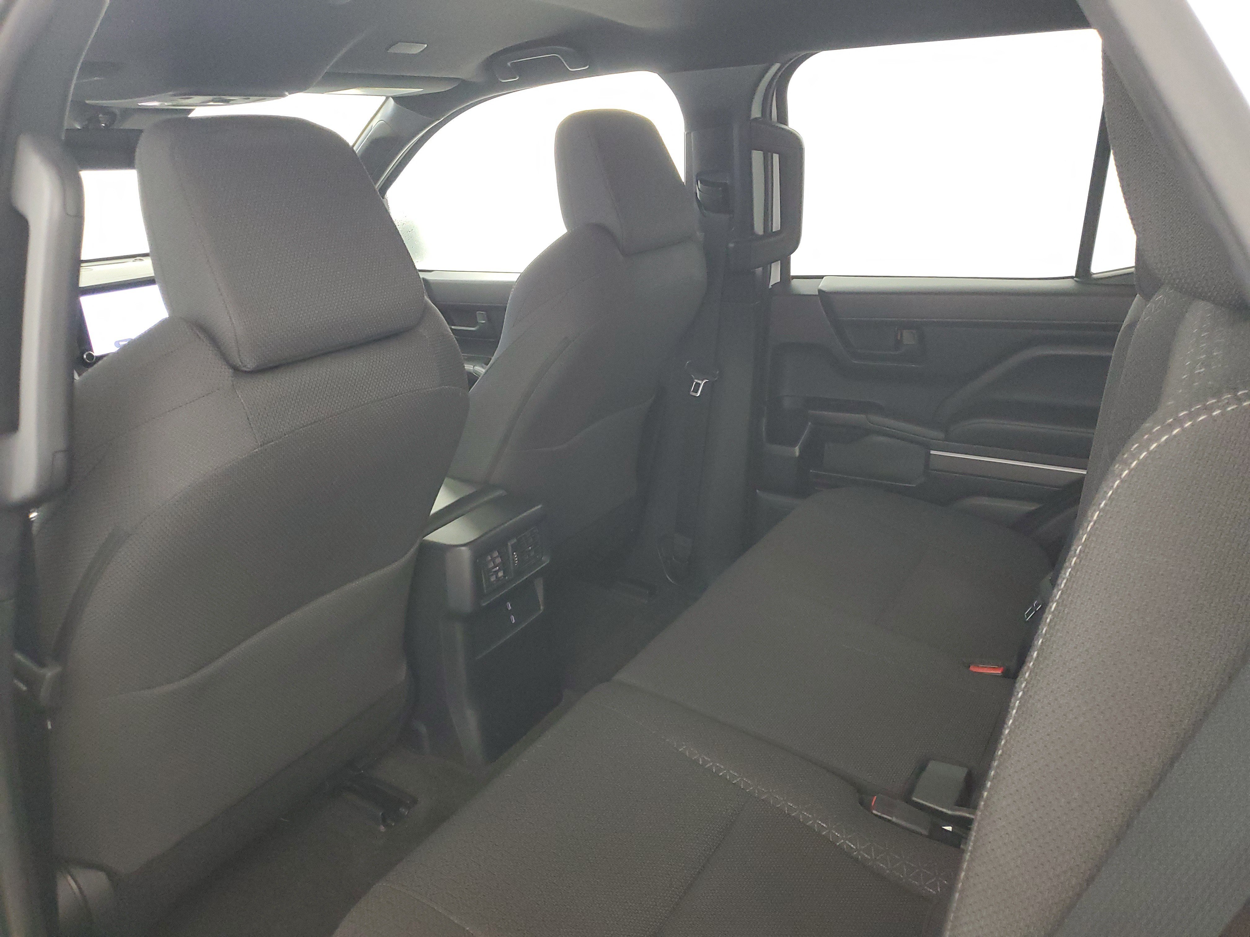 Used 2025 White Toyota SR5 image 12