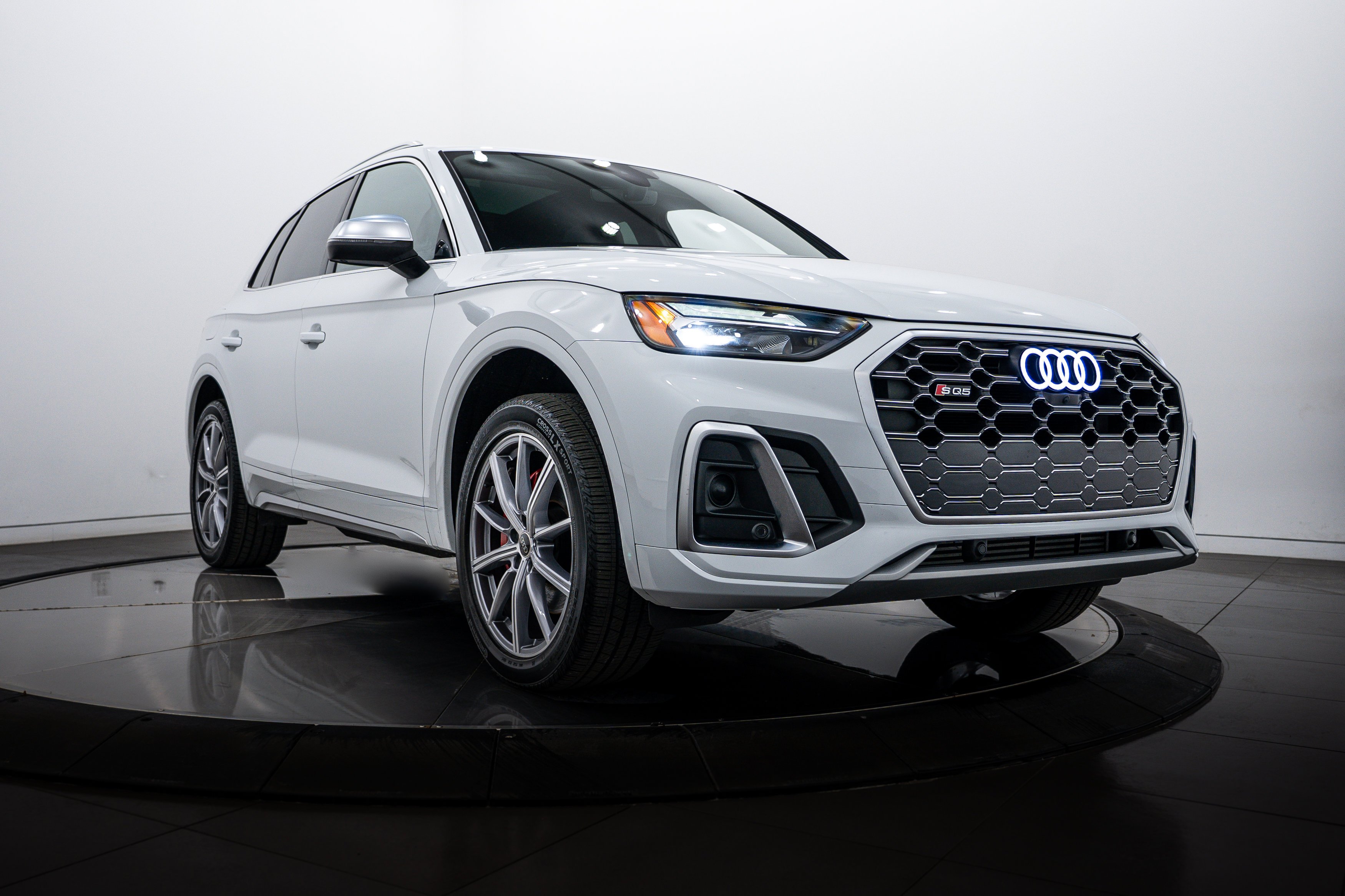 2025 Audi SQ5 Premium Plus quattro's photo