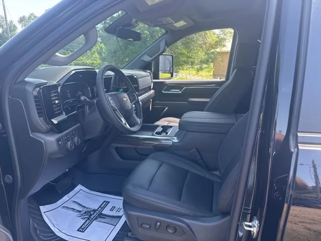 2025 Chevrolet Silverado 2500 HD LT - Photo 19