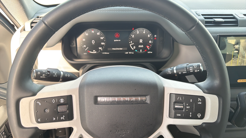 Used 2025 Tasman Blue Metallic Land Rover S image 25