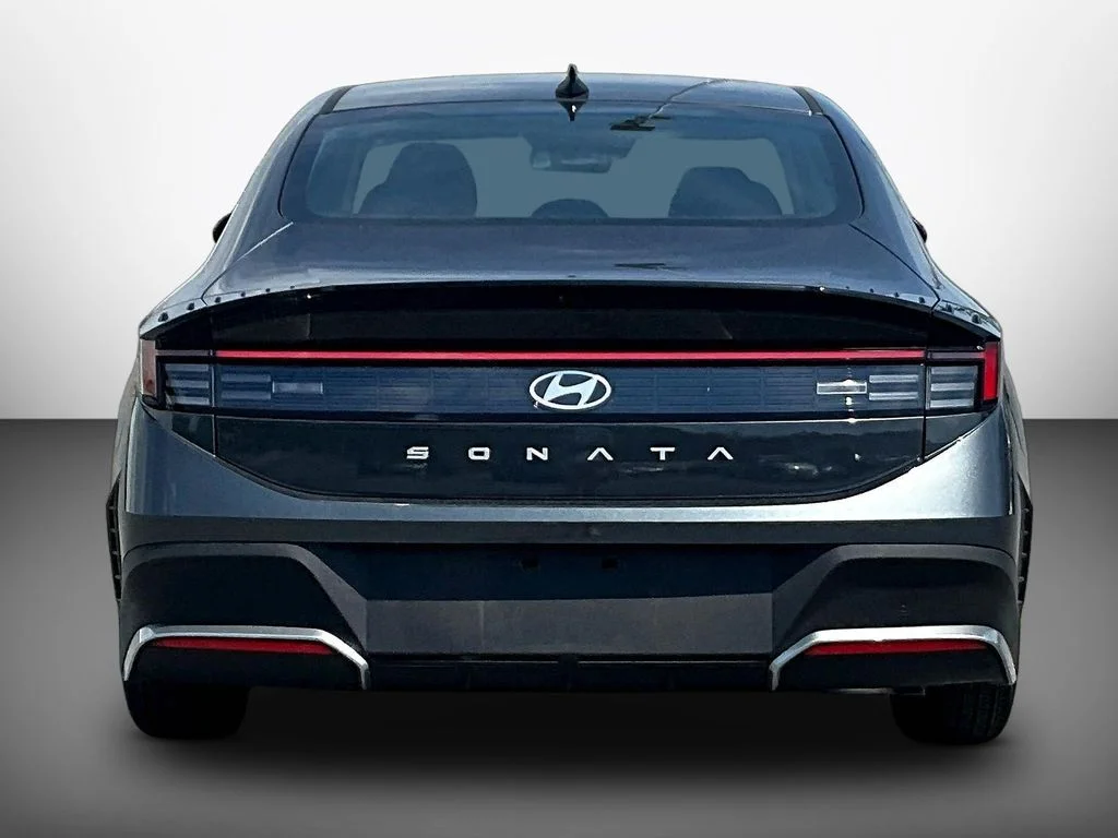 New 2026 Gray Hyundai SE image 4