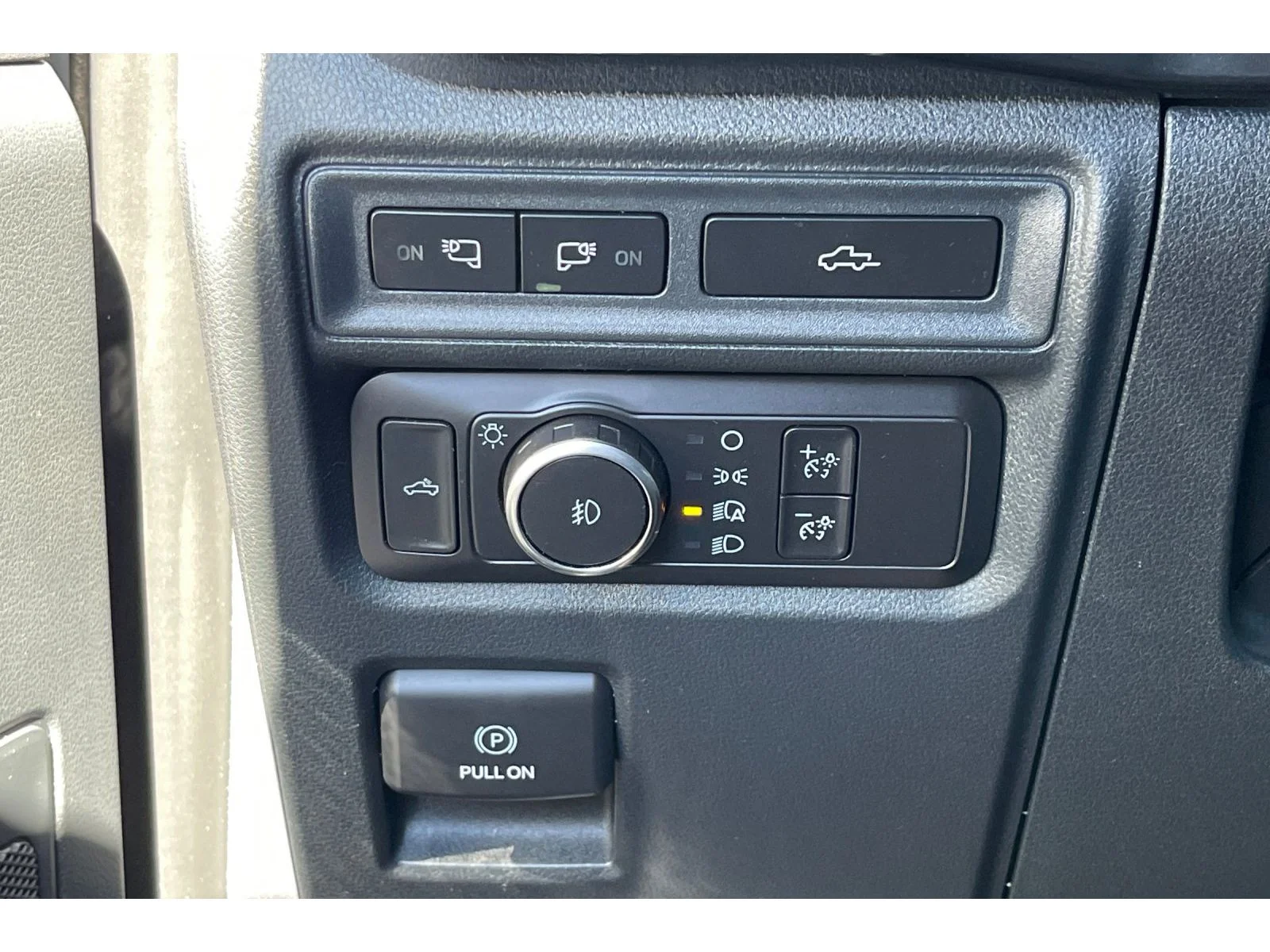 Used 2021 Space White Metallic Ford XLT image 39