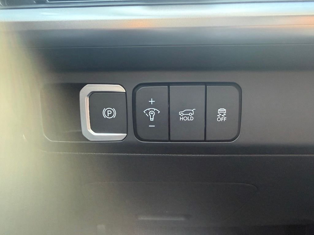 New 2027 Blue Hyundai SEL AWD image 17