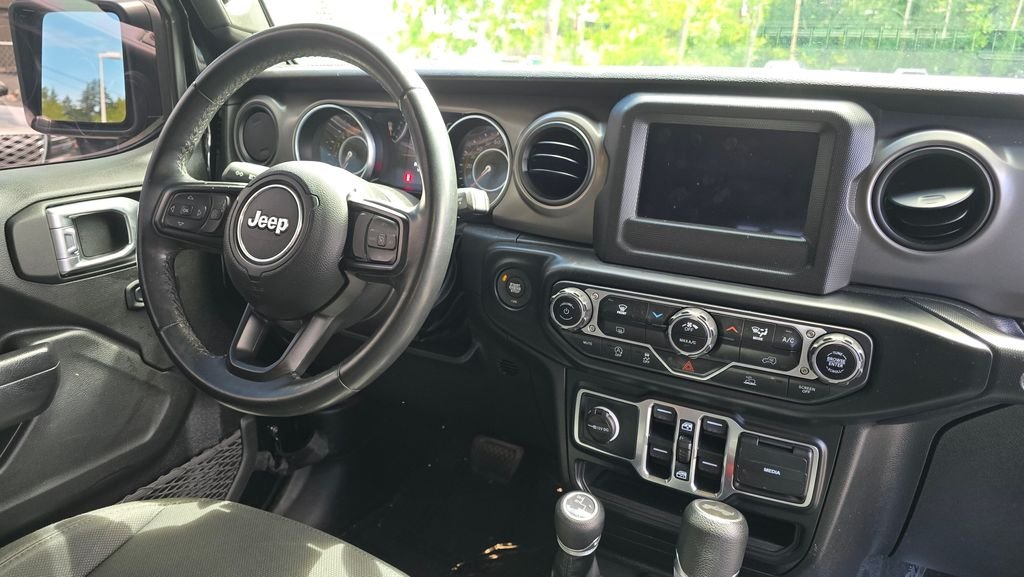 Used 2022 Black Clearcoat Jeep Unlimited Willys image 11