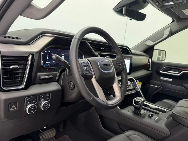 Used 2025 White Frost Tricoat GMC Denali image 37