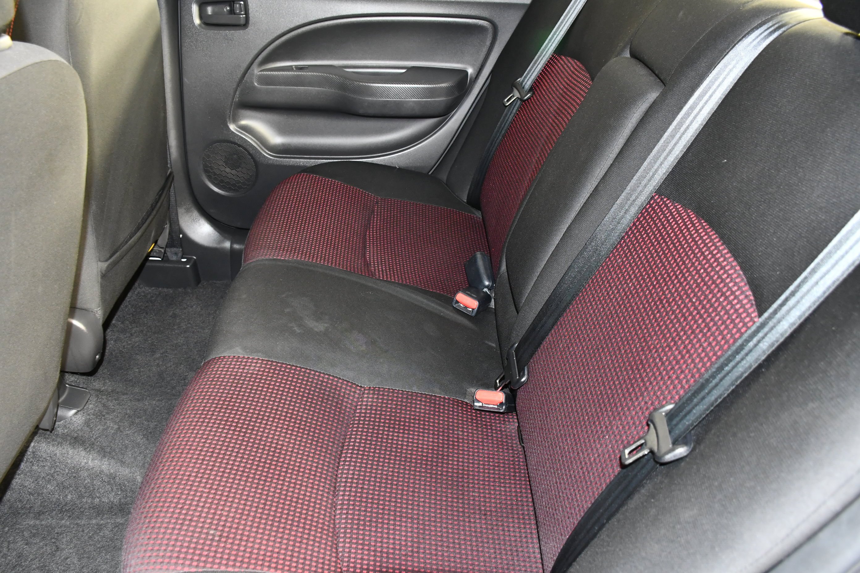 Used 2022 White Mitsubishi Black Edition image 46