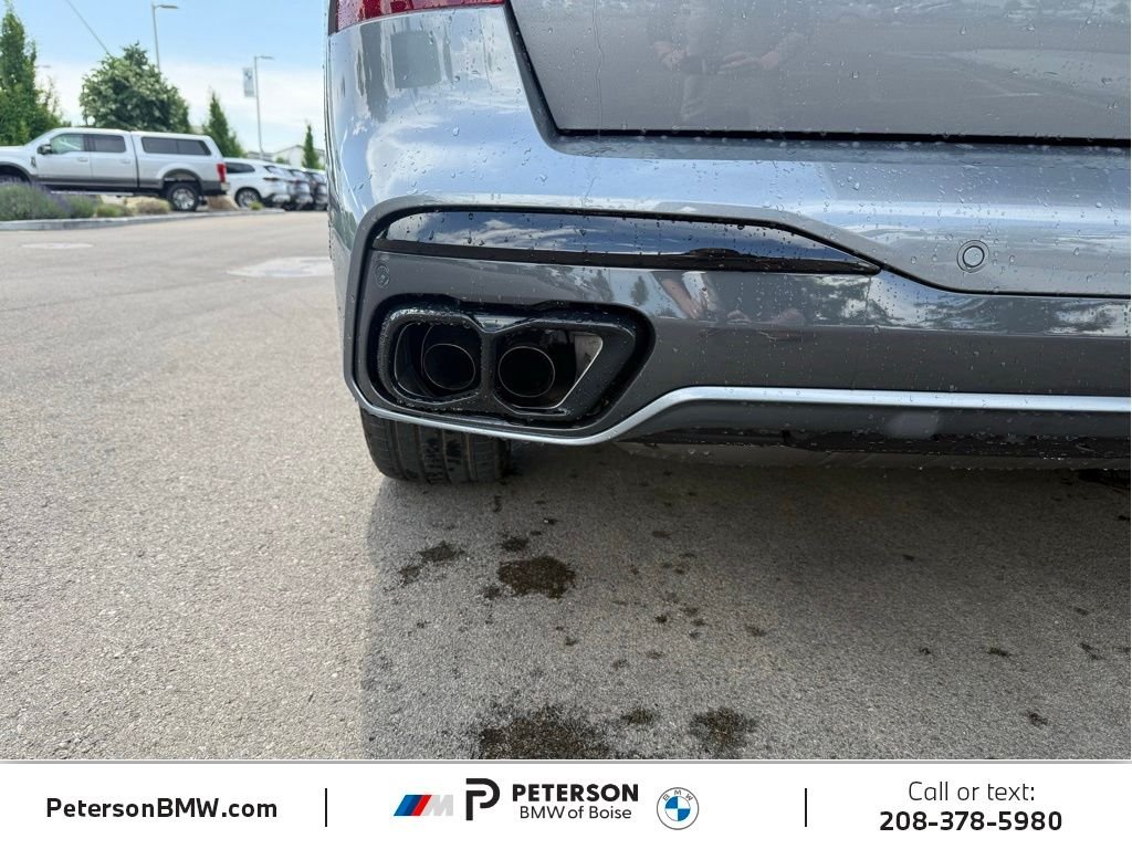 New 2027 Skyscraper Grey Metallic BMW M60i image 16