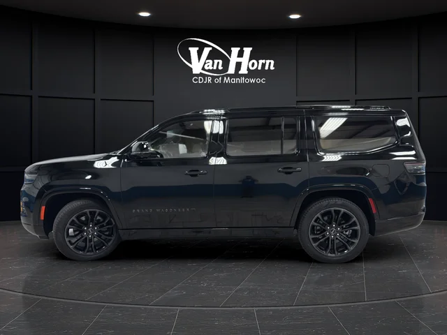 Used 2023 Diamond Black Jeep Series III image 4