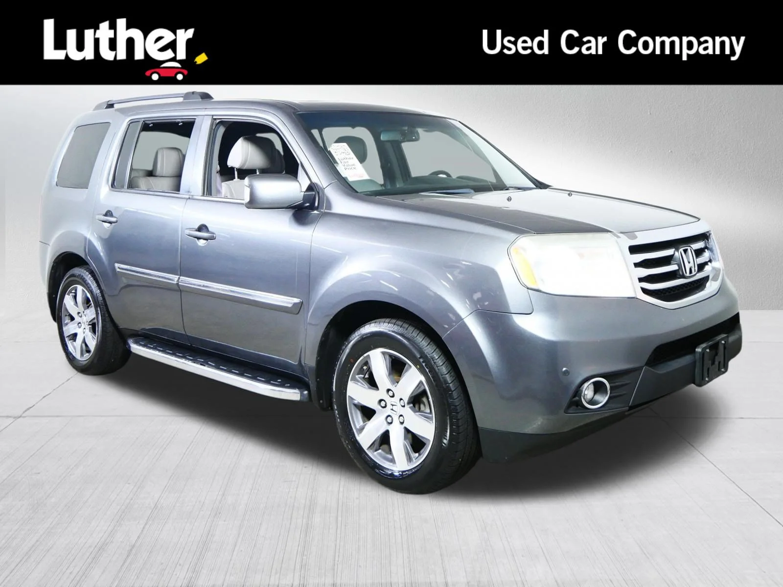 Used 2013 Polished Metal Metallic Honda Touring image 1