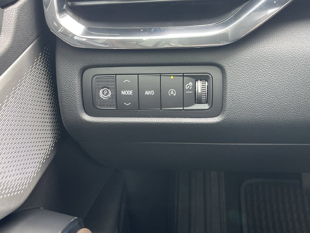 2027 GMC Acadia Denali Ultimate - Photo 18