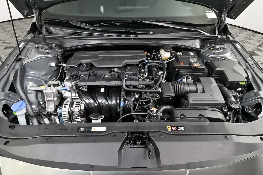 New 2026 Amazon Gray Hyundai SEL Sport Premium image 11