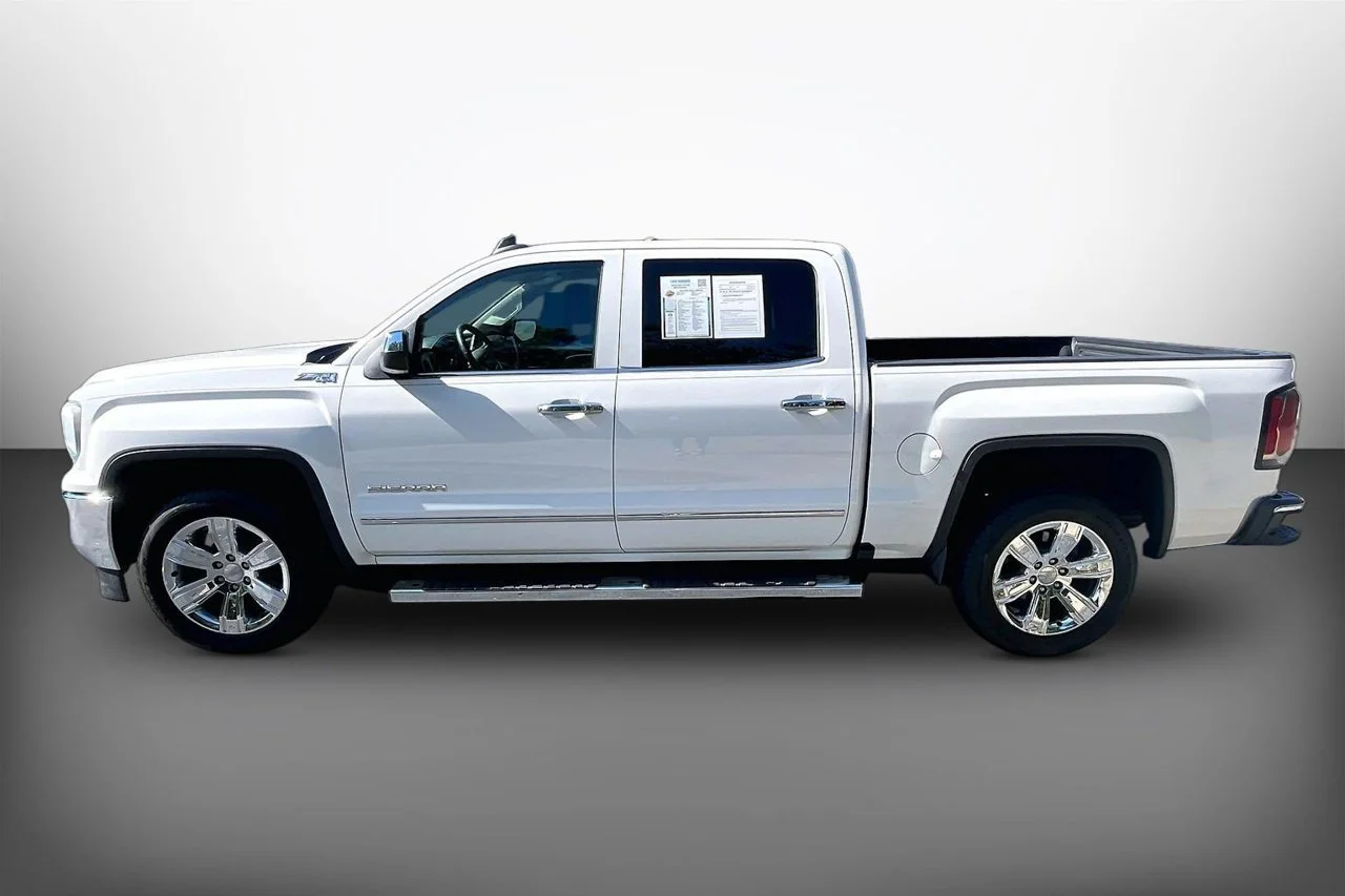 Used 2016 White GMC SLT image 5