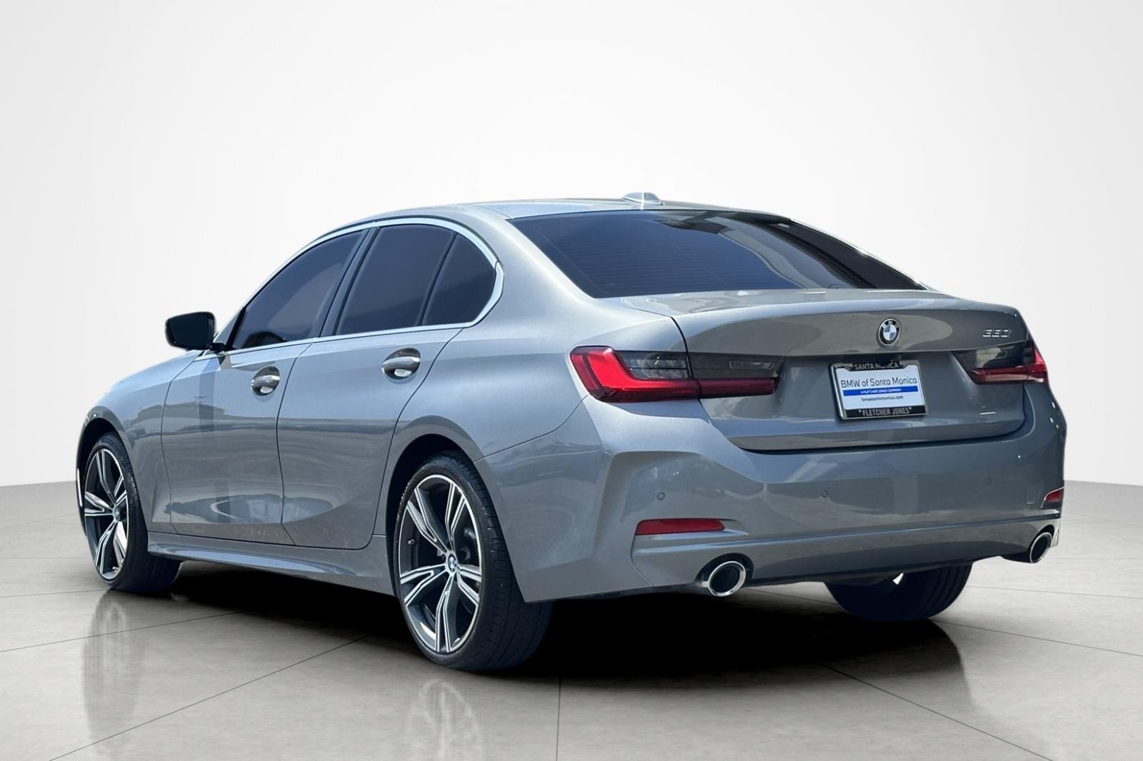 Used 2024 Skyscraper Grey Metallic BMW 330i image 3