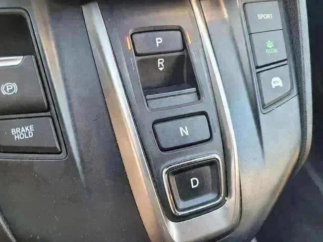 Used 2022  Honda EX image 20