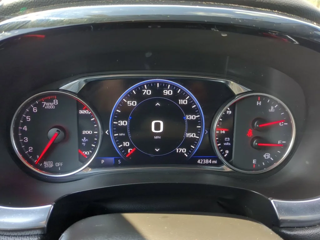 Used 2022 Summit White Chevrolet Premier image 16