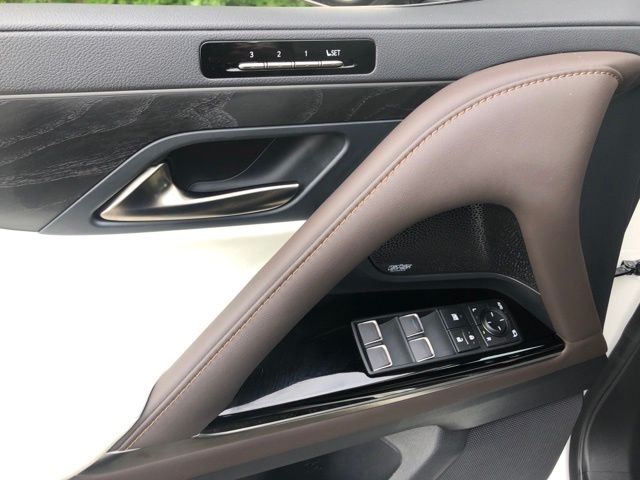 New 2026 Eminent White Pearl Lexus  600 LUXURY image 27