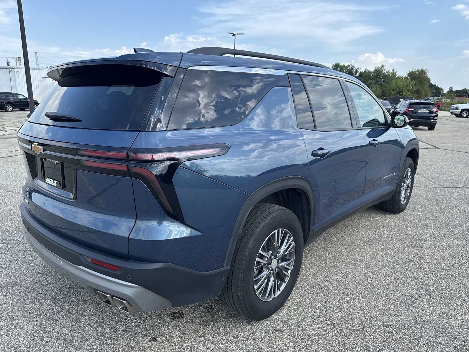 2026 Chevrolet Traverse LT - Photo 7