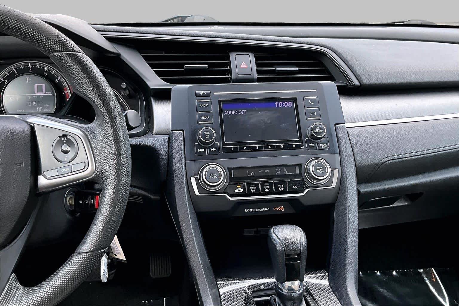 Used 2016  Honda LX image 7
