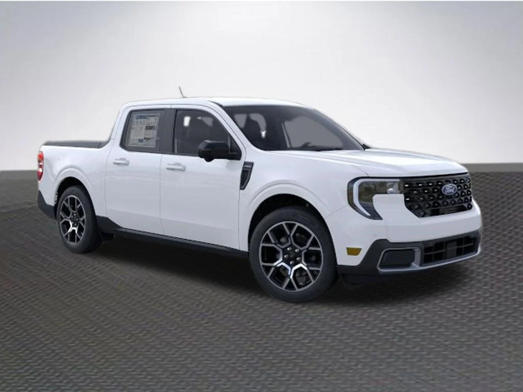 New 2026 Oxford White Ford Lariat® image 7
