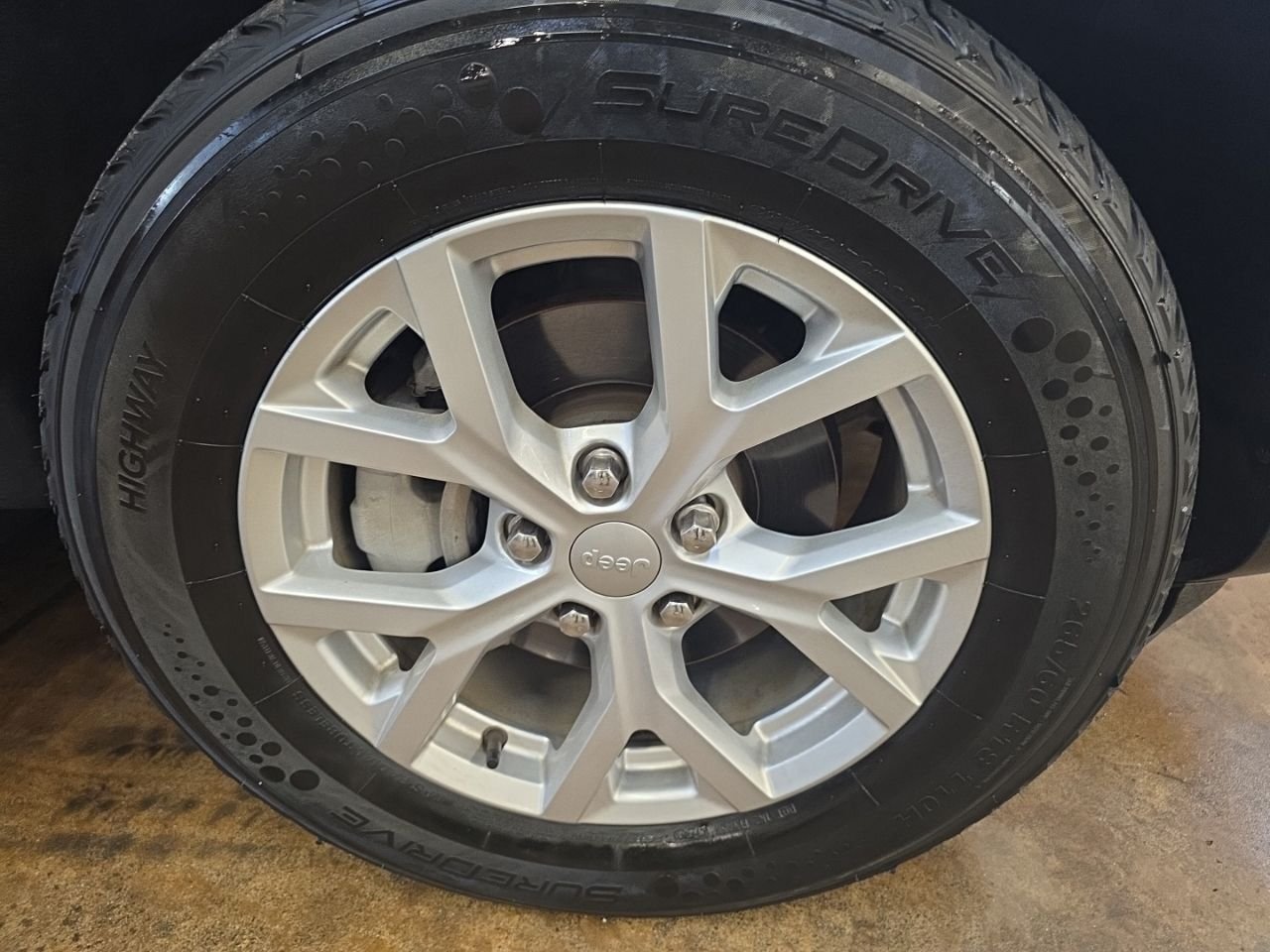 Used 2023 Black Jeep Limited image 30