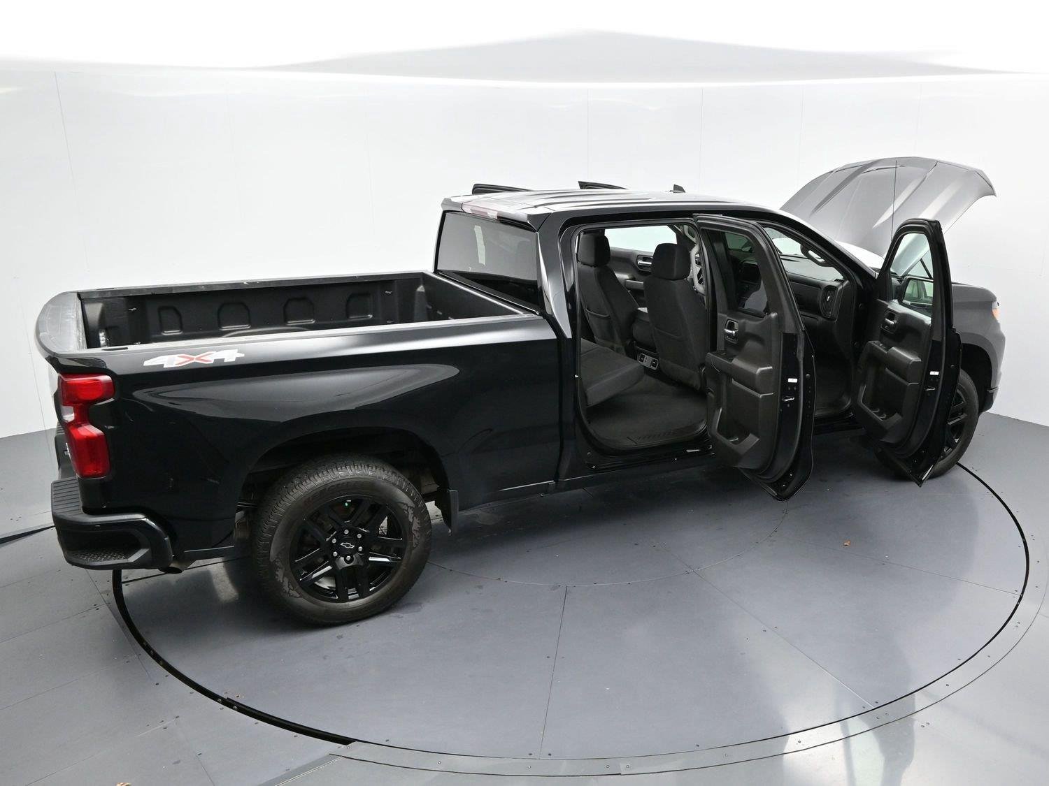 Used 2024 Black Chevrolet Custom image 37
