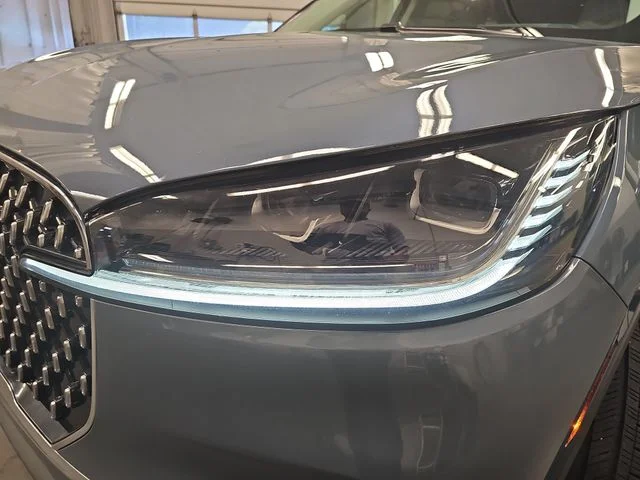 Used 2025 Blue Lincoln Reserve image 30