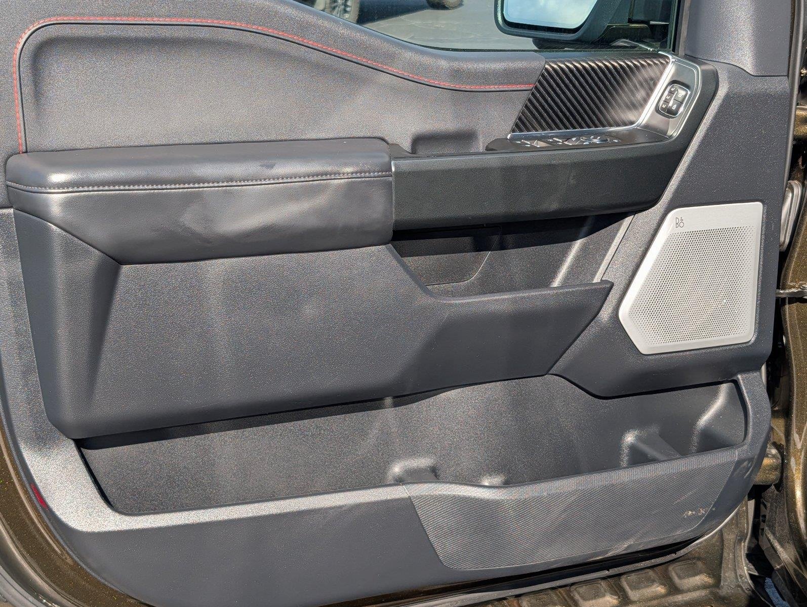 Used 2025 Shelter Green Ford Raptor image 15