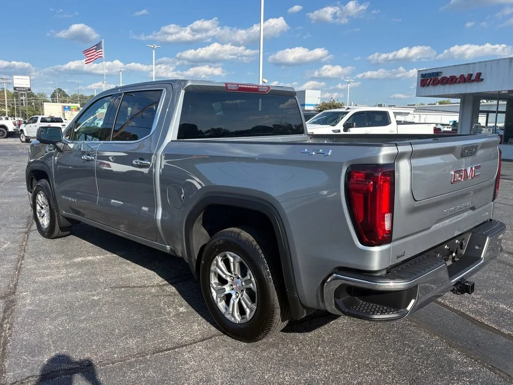 Used 2025 Sterling Metallic GMC SLT image 4