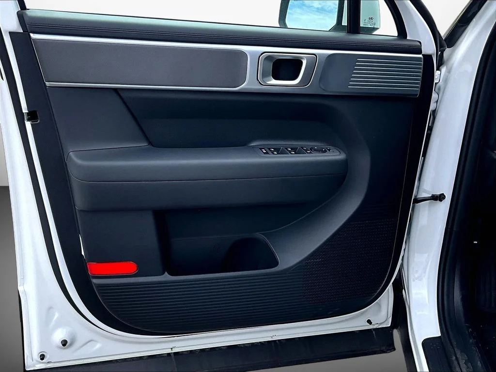 New 2026 White Hyundai SE image 24
