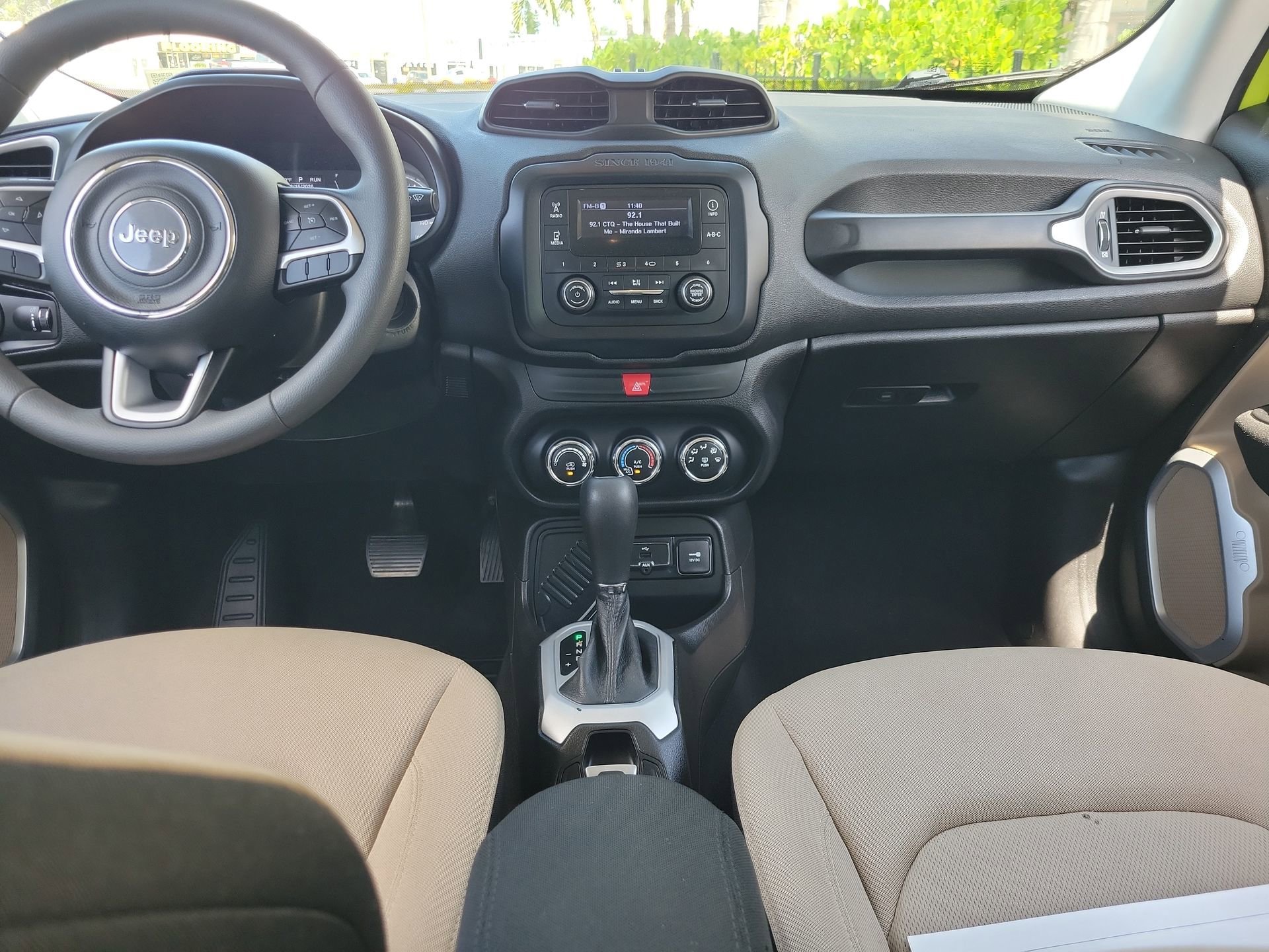 Used 2017 Hypergreen Clearcoat Jeep Sport image 16