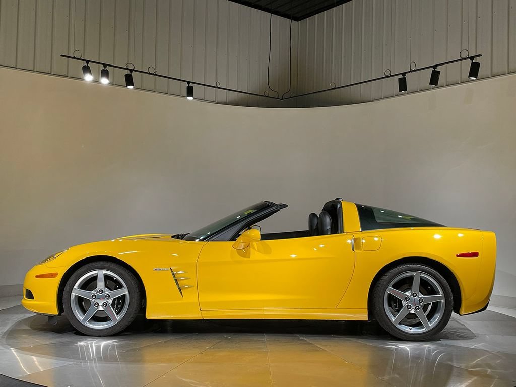 Used 2005 Millenium Yellow Chevrolet BASE image 11
