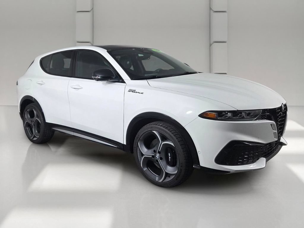 New 2026 Milano White Alfa Romeo Sport Speciale image 2