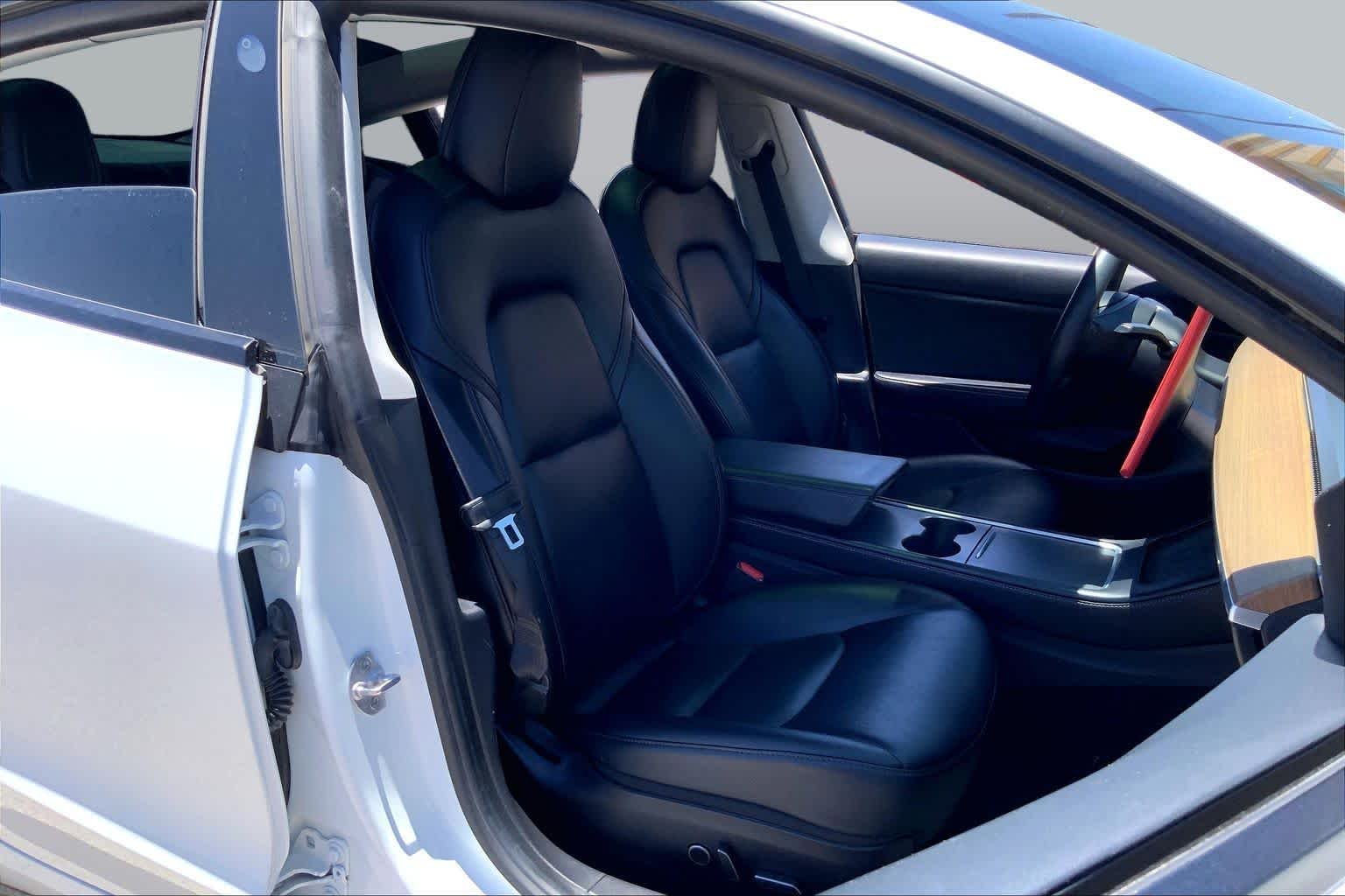 Used 2021 Pearl White Multi-Coat Tesla Standard Range Plus image 8