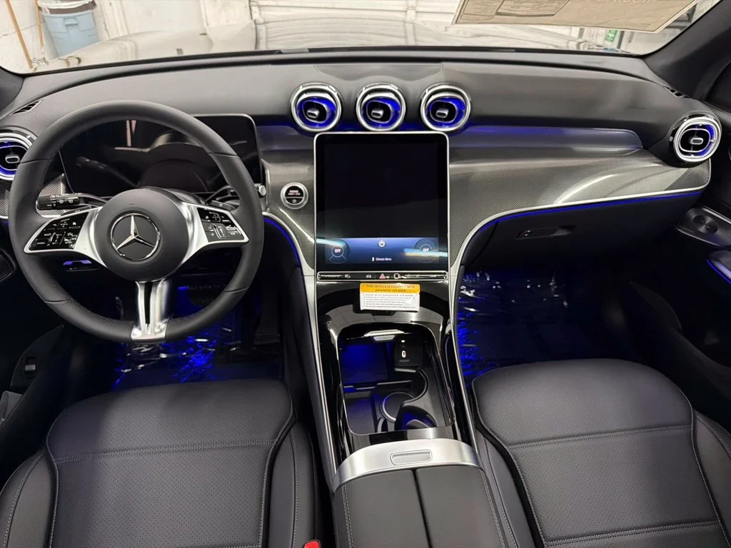 New 2027 Gray Mercedes-Benz GLC 300 image 24