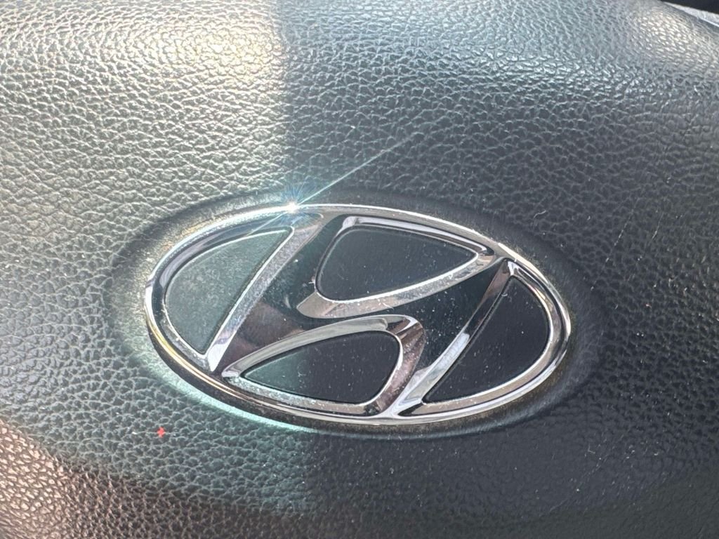 2023 Hyundai Kona SE - Photo 30