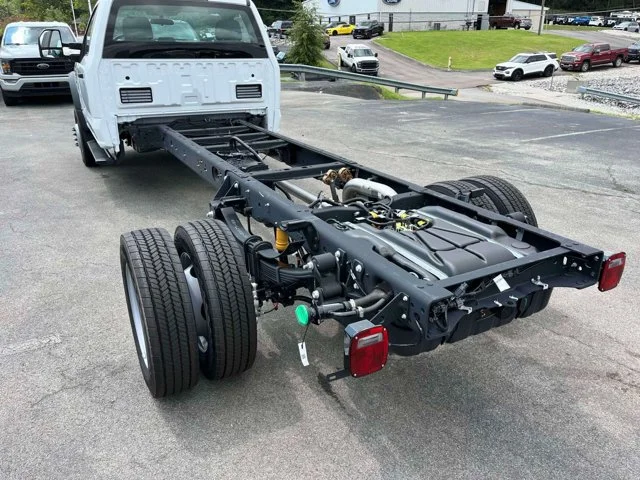 New 2026 Oxford White Ford F-450® XL image 12
