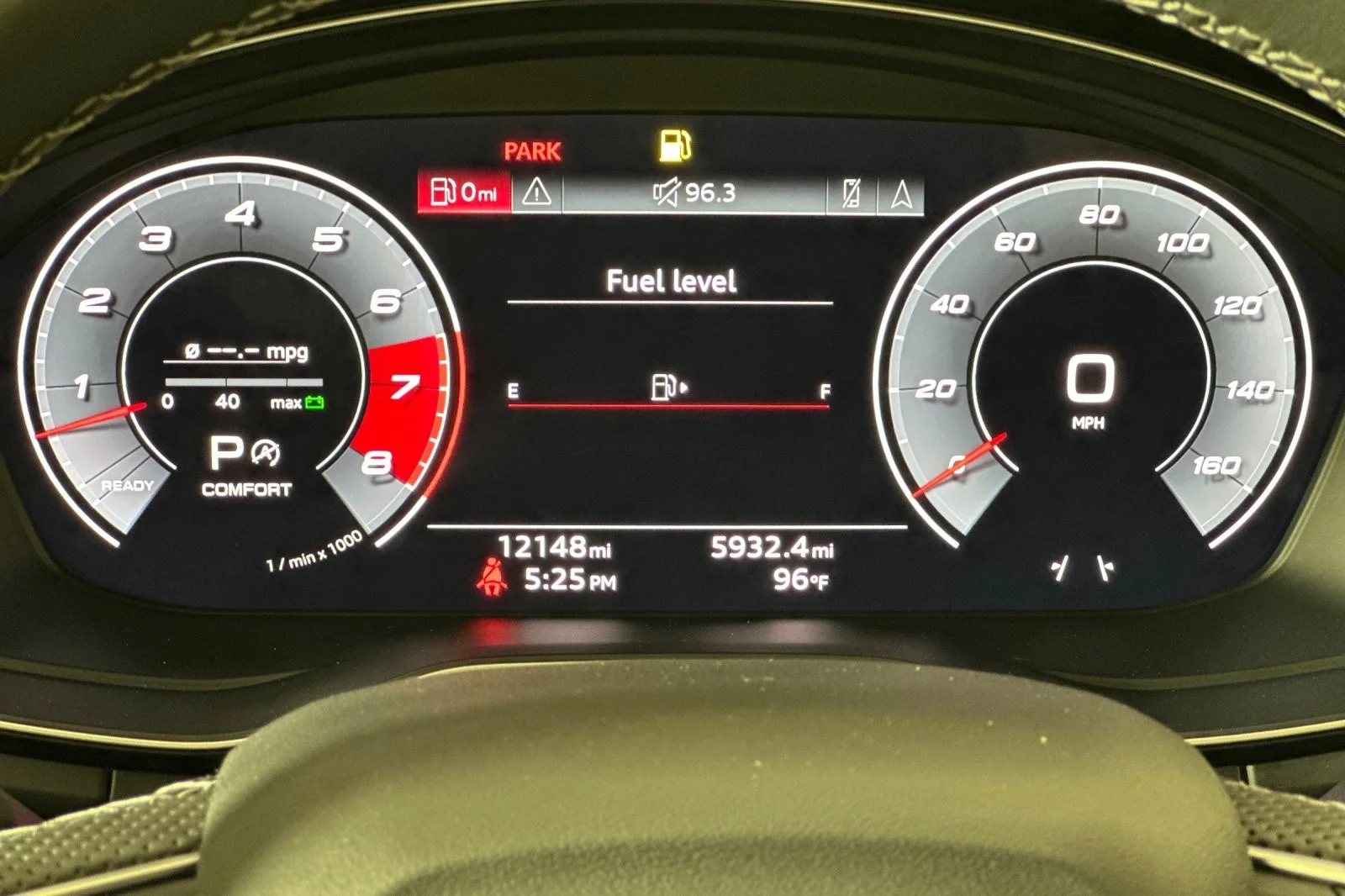 Used 2022 Daytona Gray Pearl Effect Audi Premium Plus 3.0 TFSI quattro image 24