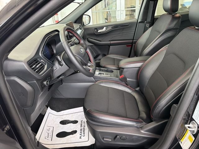 Certified Used 2025 Black Metallic Ford ST-Line Select image 16