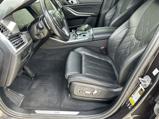 Used 2023 Gray BMW xDrive40i image 29