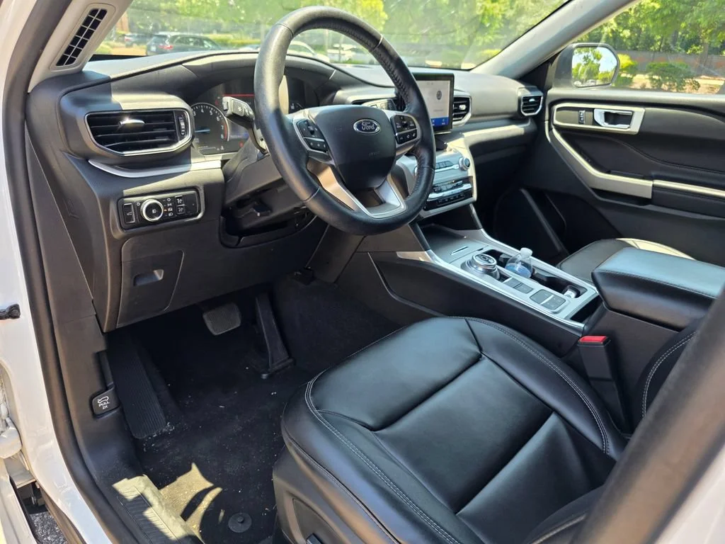 Used 2023 White Ford XLT image 11