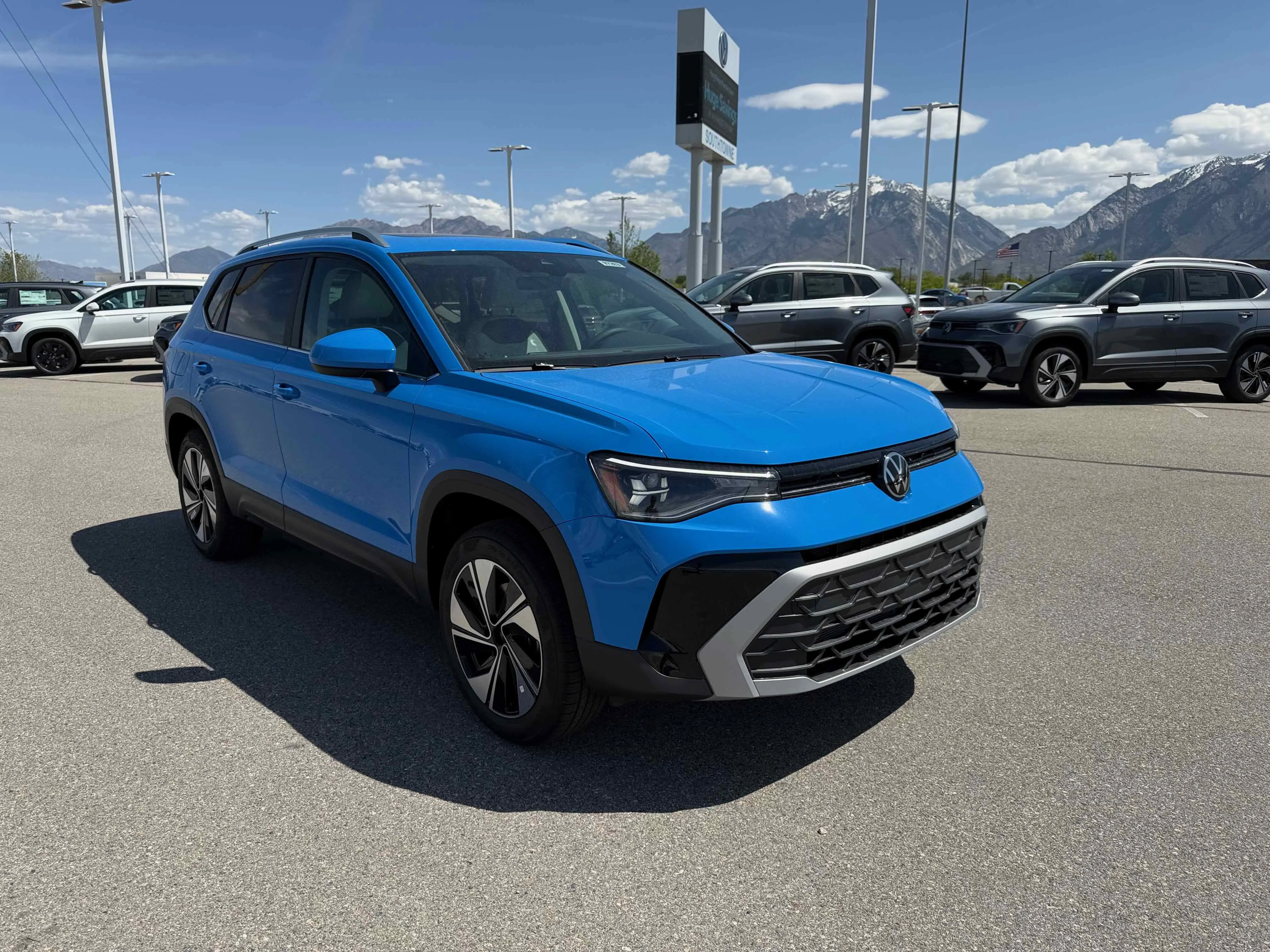 New 2026 Blue Volkswagen SE image 9