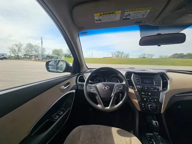 Used 2018 Blue Hyundai 2.4L image 13